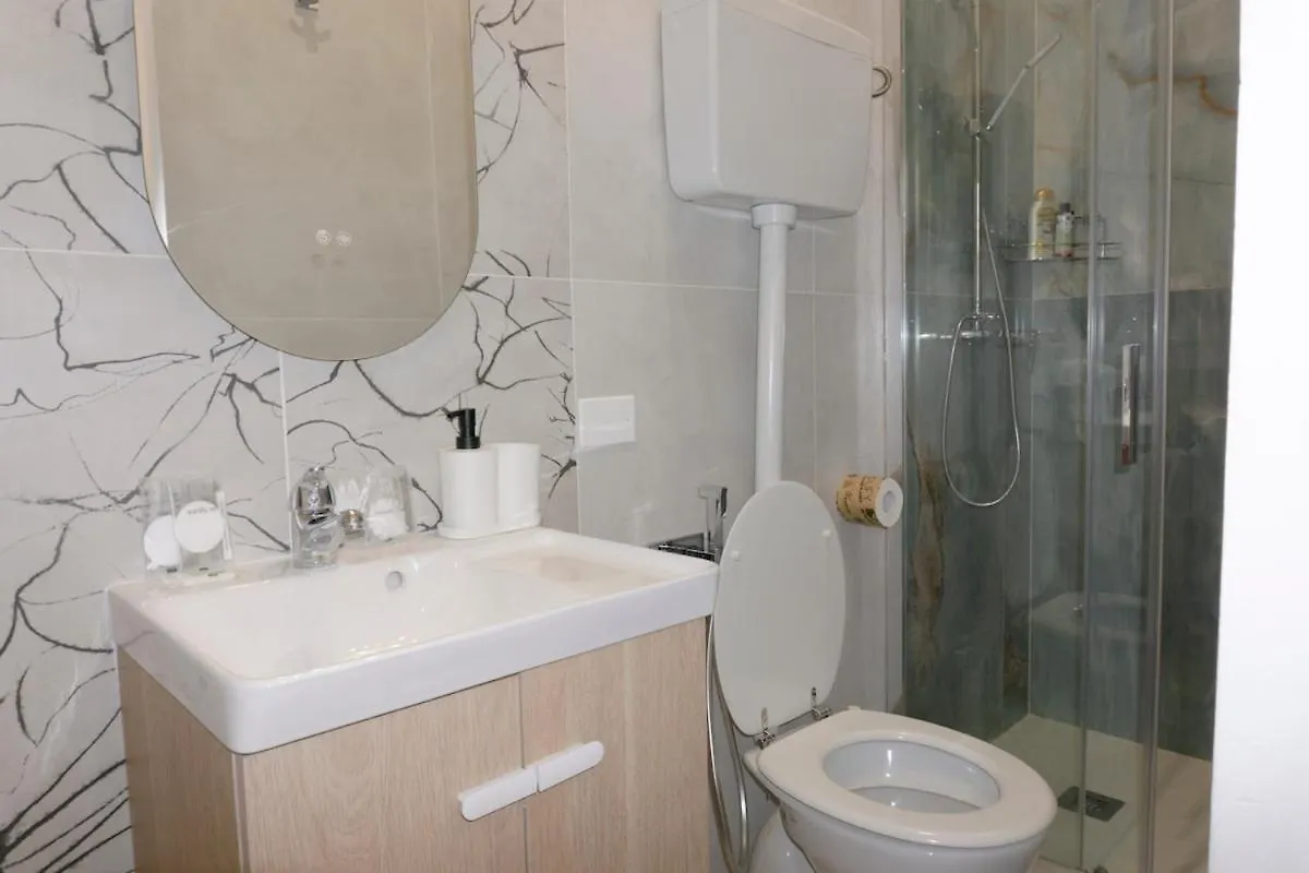 Central Apartment Milan Italy