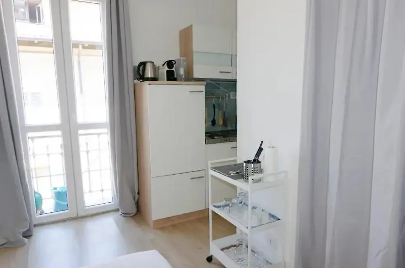 Central Apartment Milan 0*,