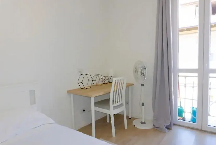 Central Apartment Milan Italy